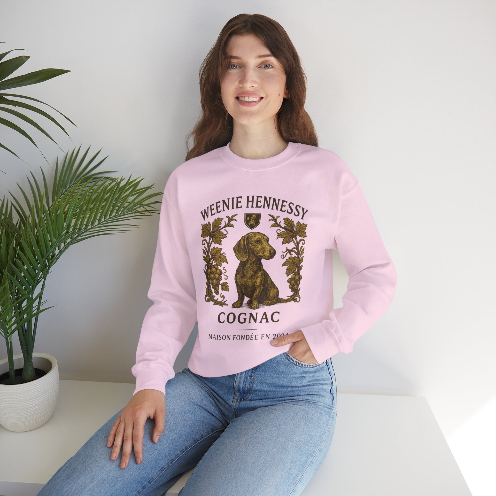 Weenie Hennessy Vintage Dachshund Graphic sweatshirt